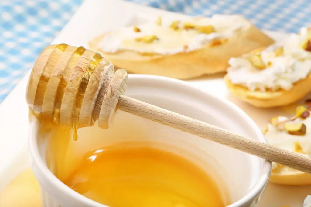 How To Get Honey Out of Hair | Quick and Easy